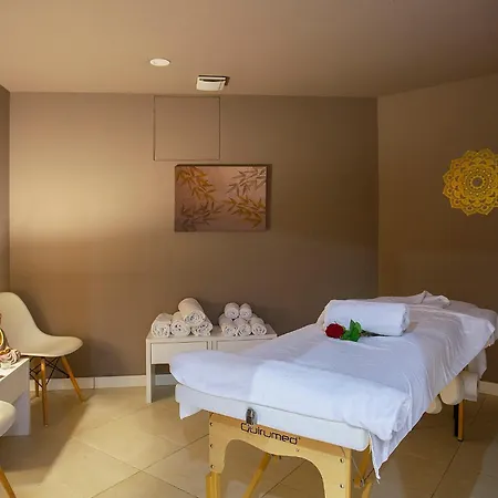 Otel Bq Picafort 4*
